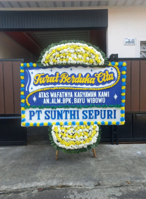 Papan Bunga Duka di Buton Tengah